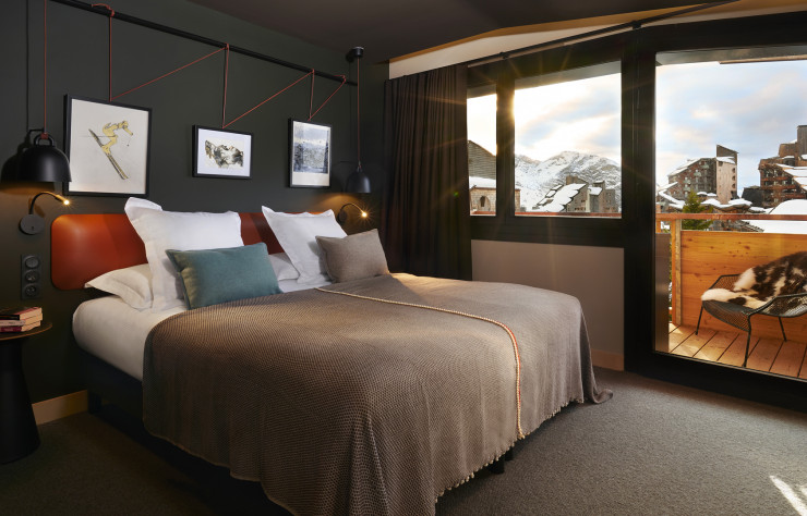 Depuis les chambres du MiL8, un balcon offre un accès direct sur l’extérieur.