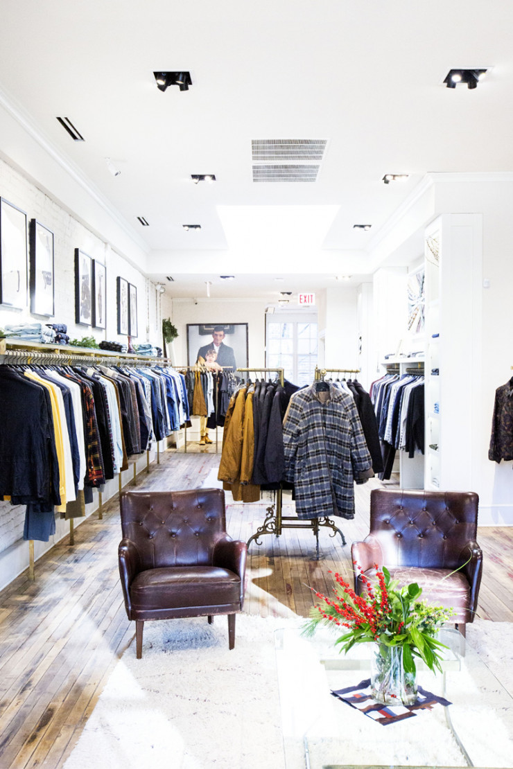 Le créateur Billy Reid offrene mode élégante et casual, fabriquée aux États-Unis (les clutches et autres porte-monnaie sont made in Chicago). Derrière une façade en brique, la boutique, ultra-cosy est aménagée comme un intérieur, habillée de parquet ancien et decanapés profonds. Billy Reid. 845 West Randolph Street.