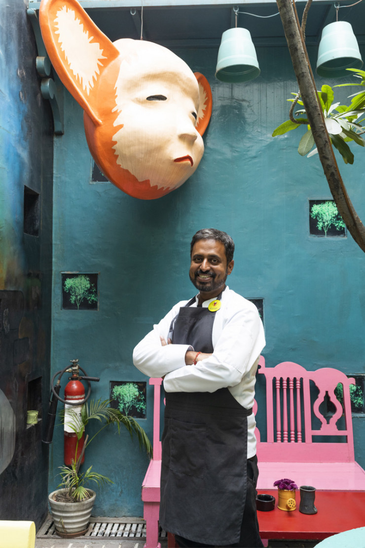 Saurabh Sharan, l’un des chefs de Guppy, accommode les saveurs nippones au palais indien – friand d’épices et souvent végétarien – dans un décor hyper-pop à base de sculptures à l’esprit manga et de teintes pétaradantes. L’une des tables les plus à la mode de Lodhi Colony.