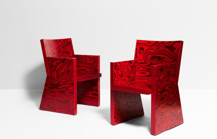 Paire de fauteuils « In Praise of Epicurus » d’Ettore Sottsass (vers 1987).