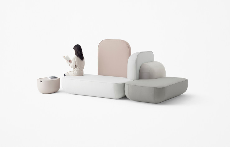 Le sofa modulable Okome (Alias, 2016) : vingt combinaisons différentes.