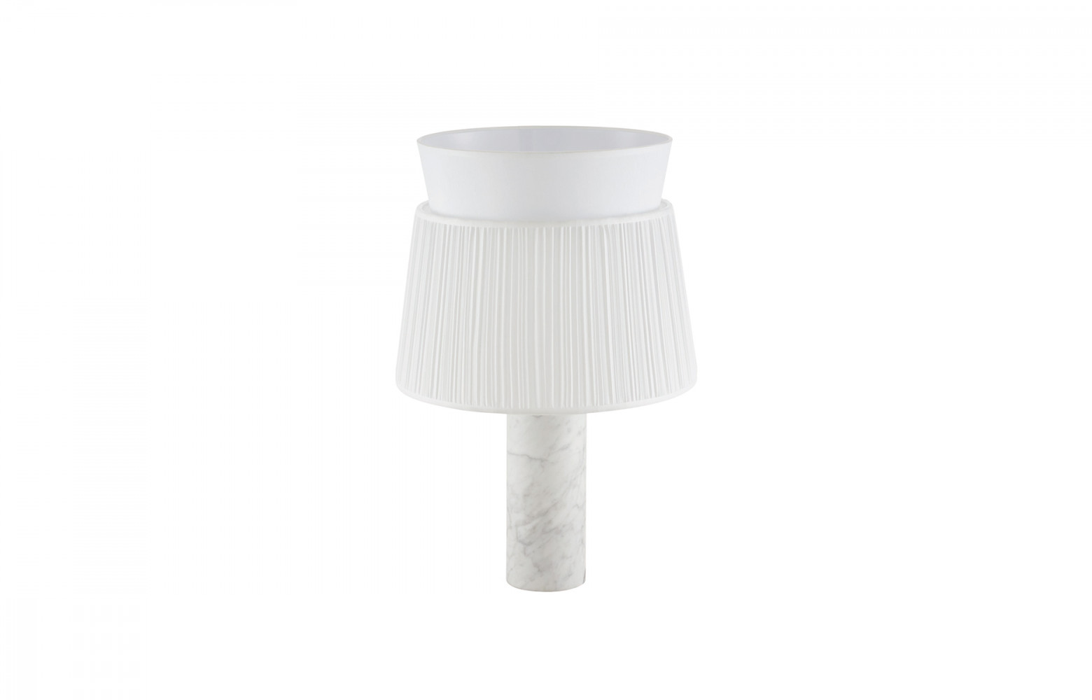 Lampe à poser Dueppo en marbre de Carrare et coton plissé, design Mathieu Delacroix, 596 €. Ligne...