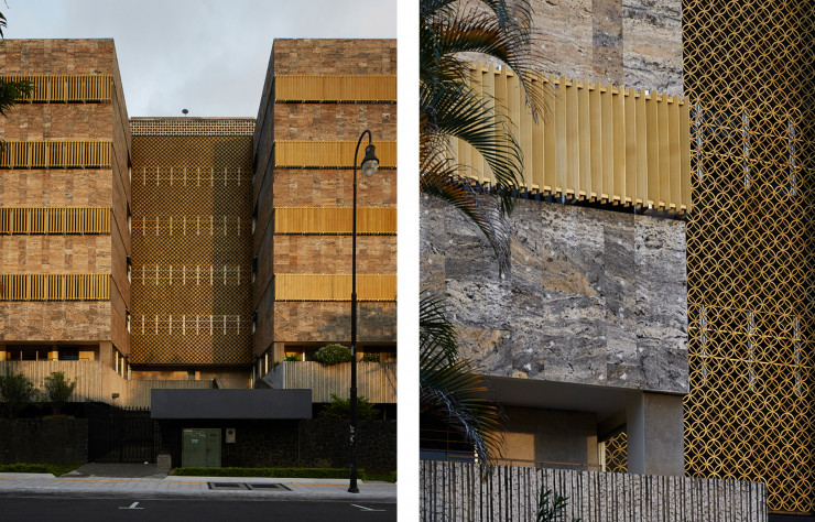 Dorée par le soleil, la Cour suprême de justice, signée Eugenio Gordienko Orkich et Hernán Arguedas Salas, date de 1966.