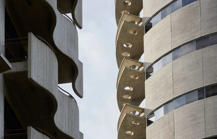 Parmi les immeubles résidentiels conçus par Bruno Stagno, Le Parc (à droite), dans le quartier de la Nunciatura, a été distingué par la Fédération panaméricaine des associations d’architectes en 2010.