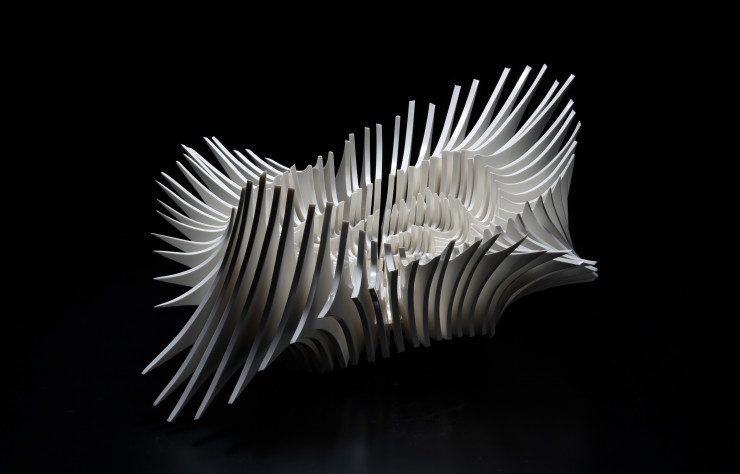 L’une des Bone Flower de Yuri Nara, dépositaire d’un savoir-faire ancestral, mais qui use de technologies contemporaines pour inscrire la céramique dans la modernité.