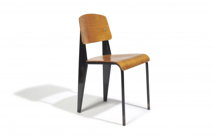 Chaise Métropole n°305 de Jean Prouvé.
