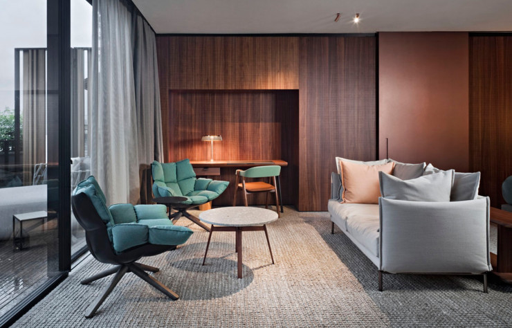 Flos, un classique de l’éclairage italien au Sereno Hotel.