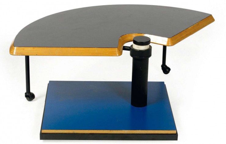 Table basse L’Autre de Janette Laverrière.
