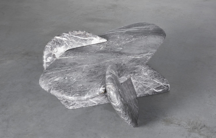 Table basse Fuse 1 de Charles Treleyan (2018).