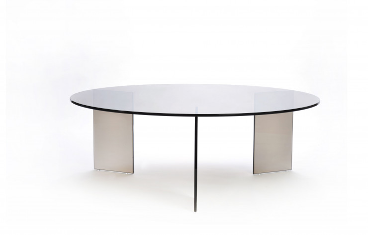 Table basse en verre teinté brun de la collection Monolog (Exercice Studio).