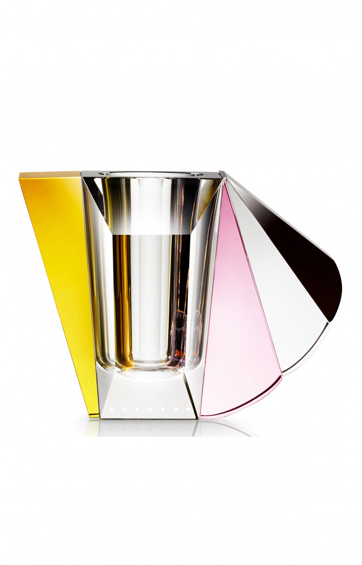 Vase Grand Manhattan en cristal, 953 €. Reflections Copenhagen.