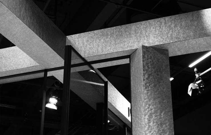 Jeux d’assemblage entre les poteaux et poutres du Panoramah Pavilion à Swissbau (Bâle, 2020).