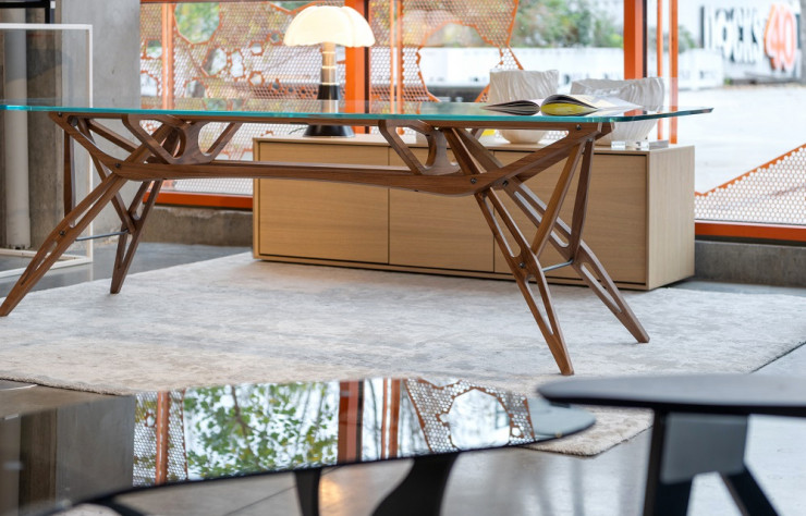 La table Reale (1946, Zanotta), un chef-d’œuvre de design et d’ingénierie.
