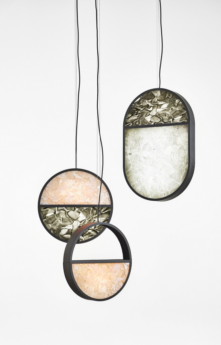 Réalisée en Brokisglass, un verre issu du recyclage des chutes de production, la collection « Geometric » est signée Boris Klimek et Lenka Damová (à partir de 2 500 €, Brokis).