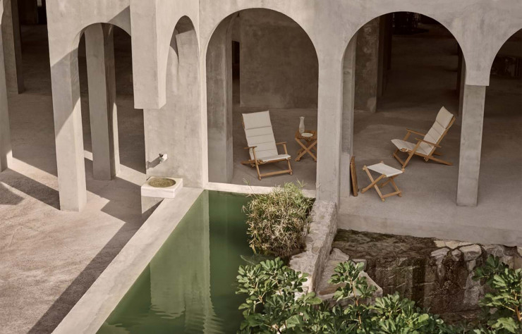Avec les chaises longues, l’envie de vivre dehors est à son comble.