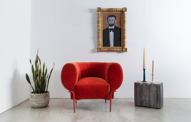 ZZdriggs est une plate-forme américaine de location et de vente de mobilier contemporain née en 2014. Au centre, Madda Chair de Michael Felix.