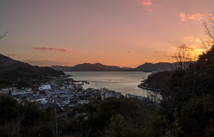 Le ryokan Azumi Setoda domine les rives de la mer de Seto.
