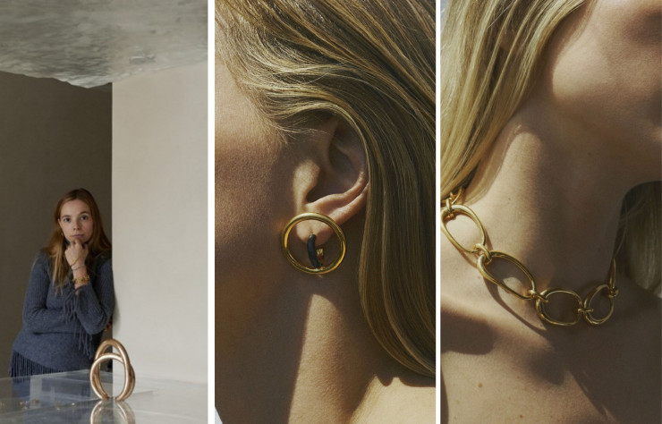 De gauche à droite : Charlotte Chesnais, boucles d’oreilles Saturn Blow émaillées Medium et collier Chaîne Turtle.