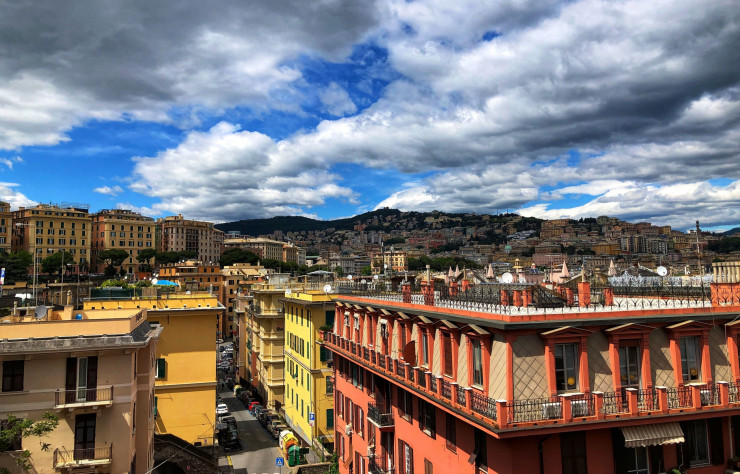 Vue sur la ville depuis un toit-terrasse de la rue Alessandro-Volta.