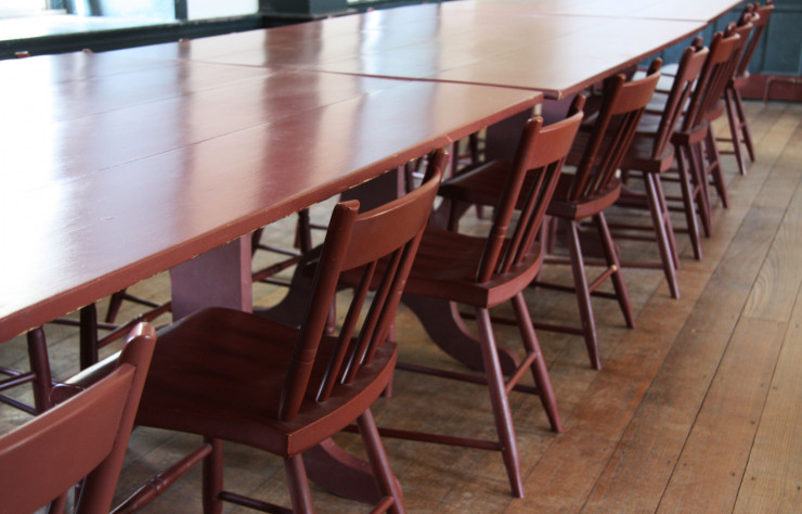 Table de la communauté Shaker de Pleasant Hill (Kentucky).