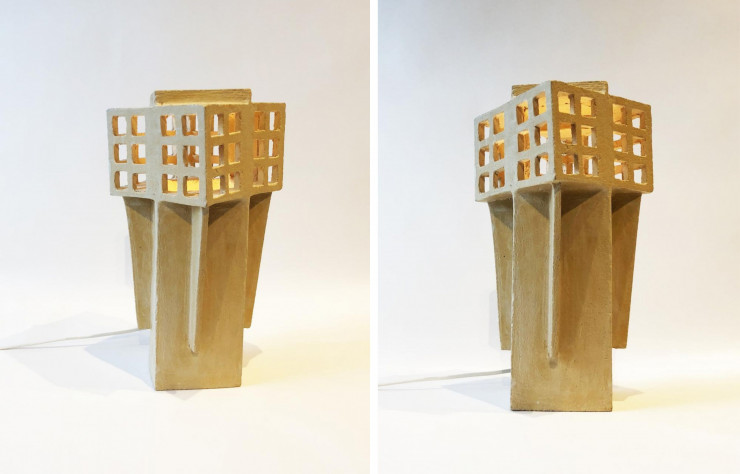 Lampe de table de La Serie Superstructure 3 de Frédéric Bourdiec Un corps en céramique tourné à la main avec une source de lumière intérieure. Chaque pièce est réalisée à la main par l’artiste.