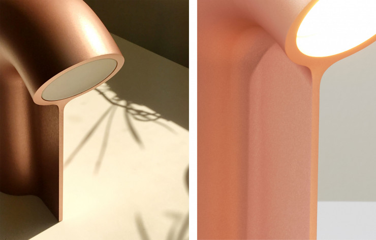 La lampe a été sculptée dans un bloc d’aluminium grâce à une fraiseuse 5 axes.