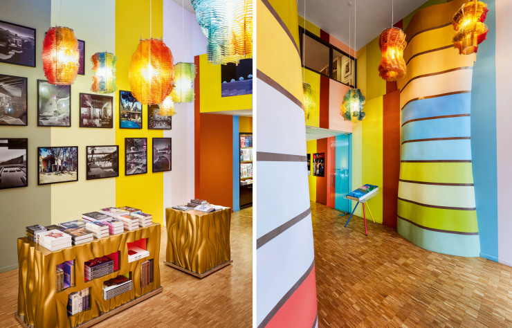 ’artiste Jorge Pardo a fait parler son sens des couleurs en laissant courir dans tout l’espace bruxellois de la librairie Taschenun arc-en-ciel pastel. Il est encore le créateurdes éclairages, tout aussi lumineux que le reste !