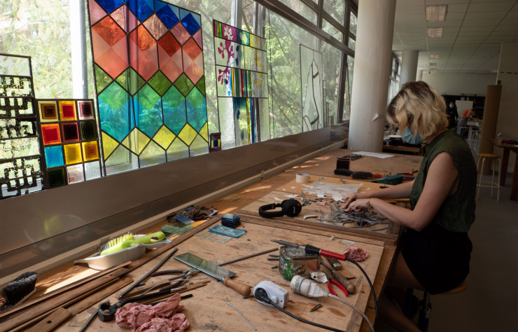 L’Écoles nationale supérieure des arts appliqués et des métiers d’art.