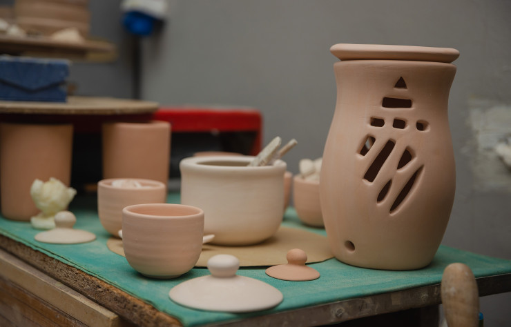 La céramique fait partie des arts qui se développent le plus rapidement à Maurice, notamment grâce à Beachcomber et à son association Beautiful Localhands.