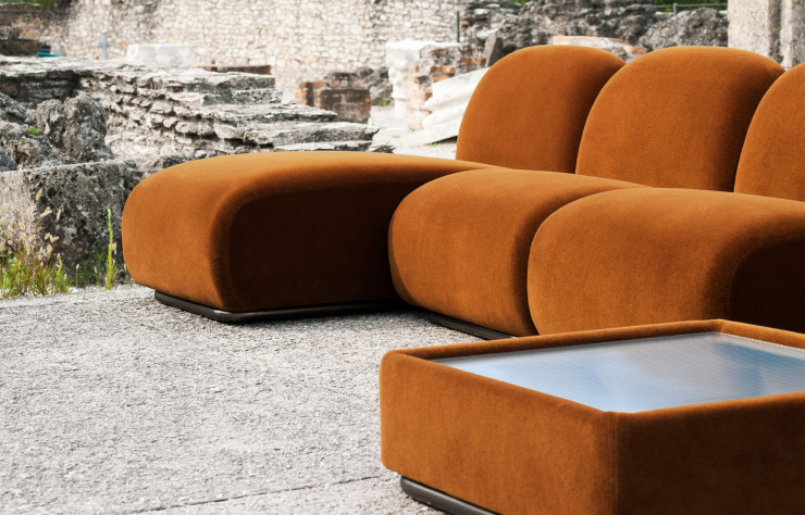 « Victoria », un système modulaire d’assises pour Tacchini, a remporté en 2021 l’Archiproducts Design Awards.