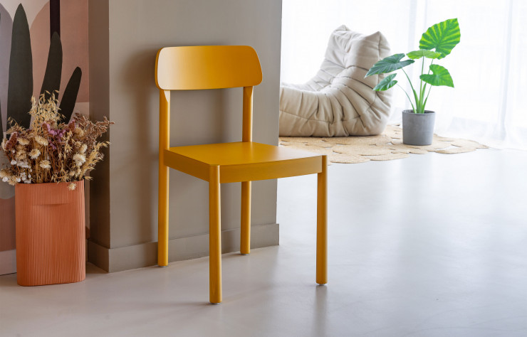 La chaise Woody de Mercredi Studio.