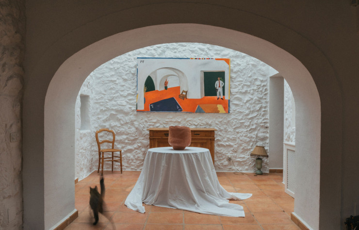 Avant leur départ, les artistes résidents offrent l’une de leurs oeuvres à la maison, afin de laisser une trace de leur passage.