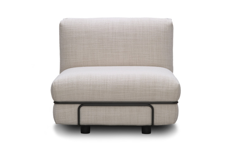 Le designer Gijs Bakker présentait à Copenhague l’ensemble GB fauteuil, sofa et pouf atemporel.