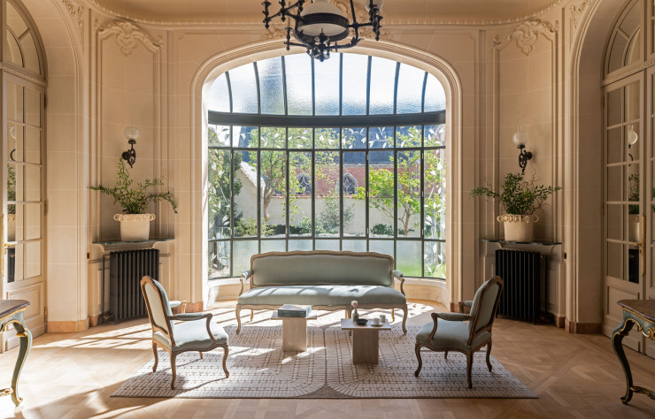 Le salon situé au premier étage de la Résidence Eisenhower.
