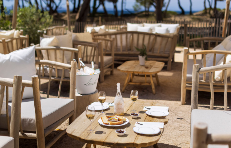 La terrasse du Café Léoube, à Bormes-les-Mimosas.