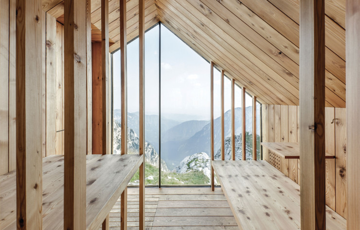 À l’intérieur du Skuta Shelter.