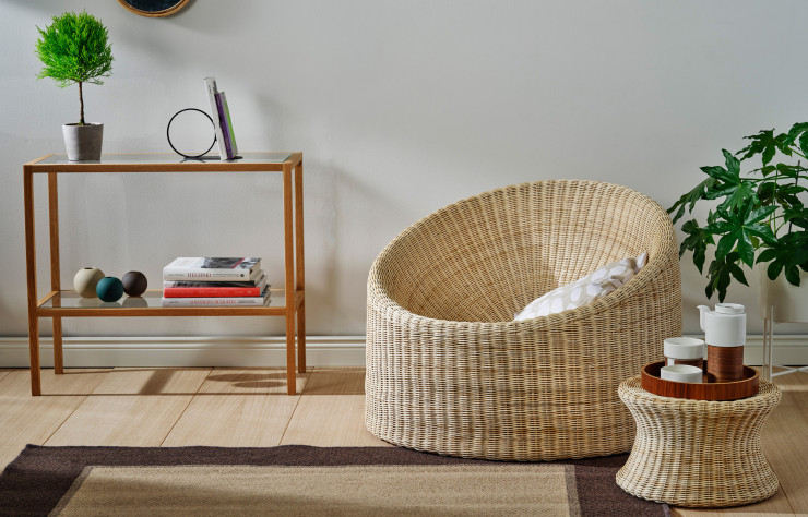Fauteuil Elephant Boot et tabouret Mushroom en rotin e Eero Aarnio