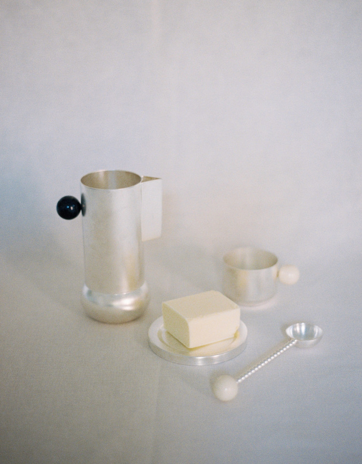 Collection d’arts de la table conçue par Natalia Criado