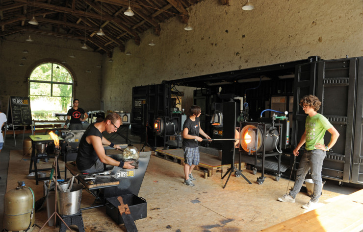 À Boisbuchet, tous les équipements techniques nécessaires aux designers sont à leur disposition.