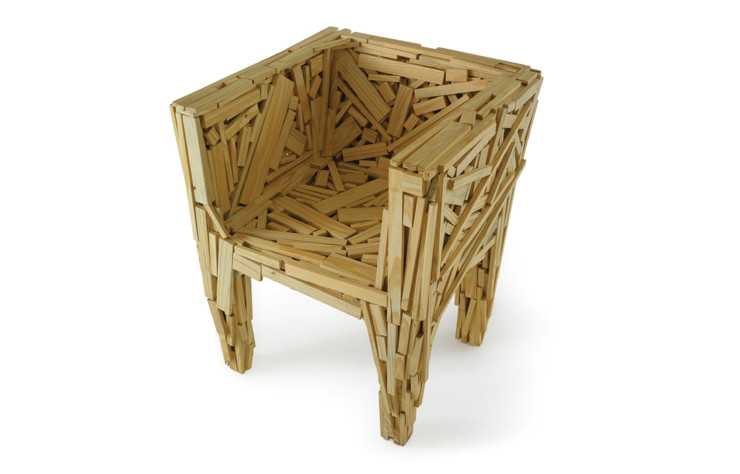 La chaise Favela (2003) de Fernando et Humberto Campana.