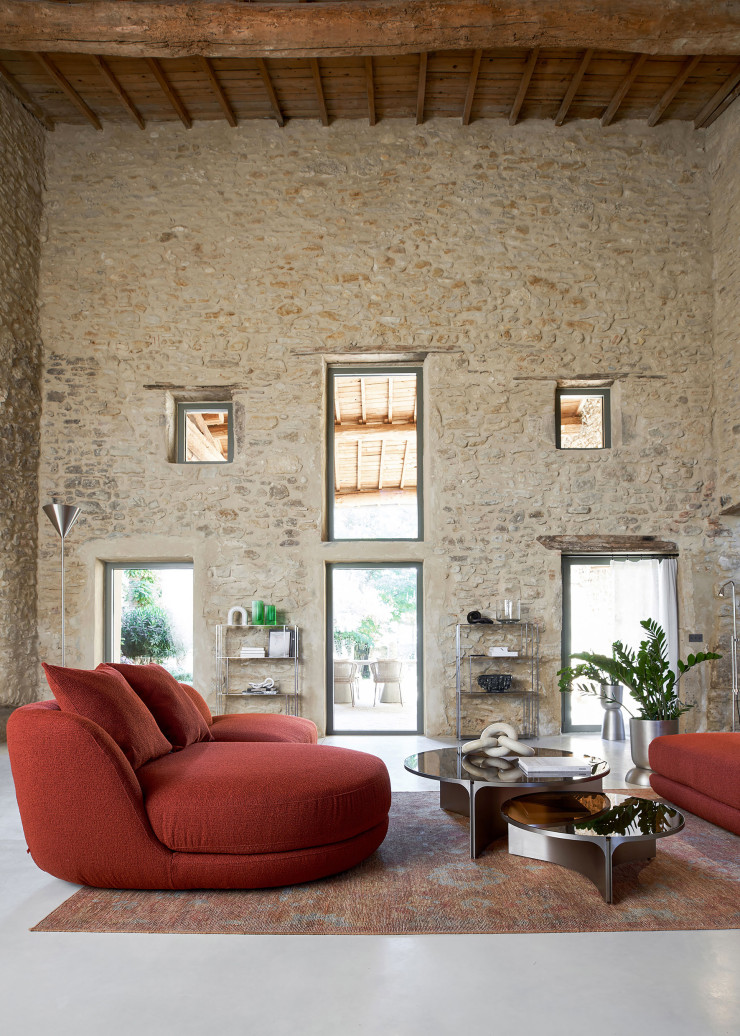 Les meubles AM.PM x Emmanuel Gallina s’imposent comme des compagnons de vie.