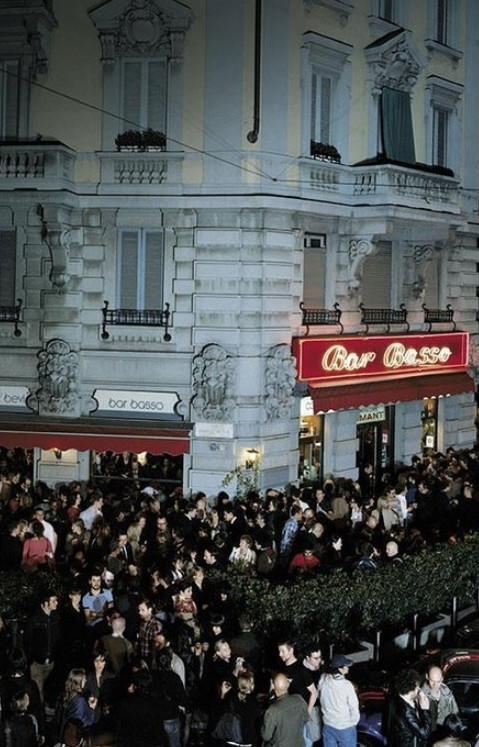 Un soir de Design Week au Bar Basso.