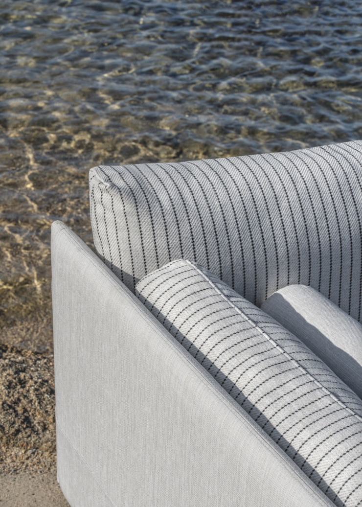 © Bernard Touillon.