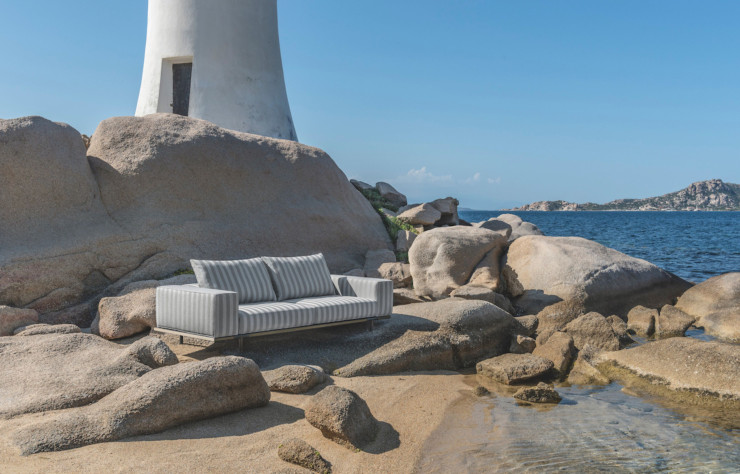 © Bernard Touillon.