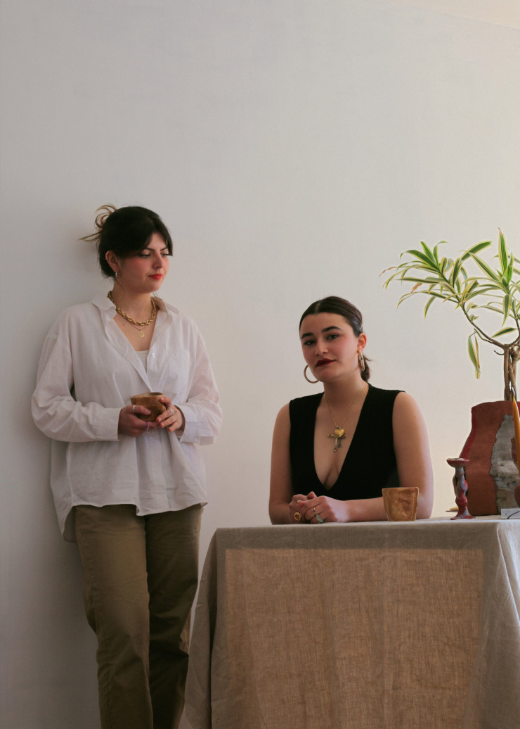 Portrait de Marisol Santana et Emily Chakhtakhtinsky.