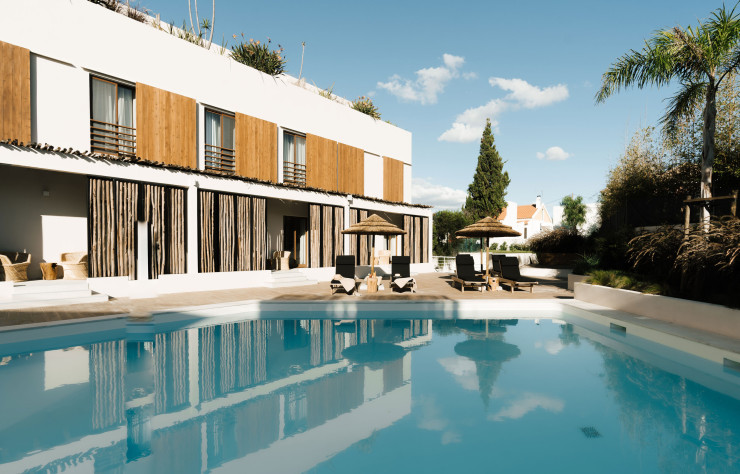 Piscine de l’hôtel AlmaLusa