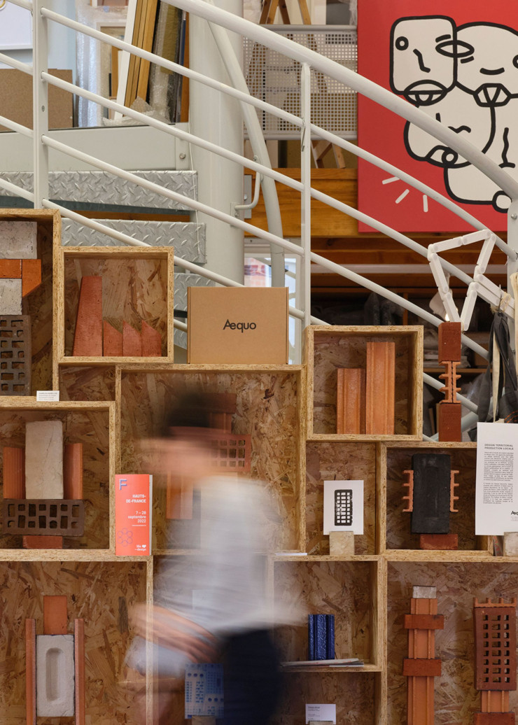 A Lille la designeuse Matali Crasset pose avec le groupe Vilogia les bases de la Maison design pour tous.