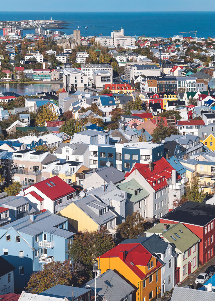 La capitale de l’Islande, sous ses airs de paradis isolé, élargit désormais son horizon à une destinée internationale.