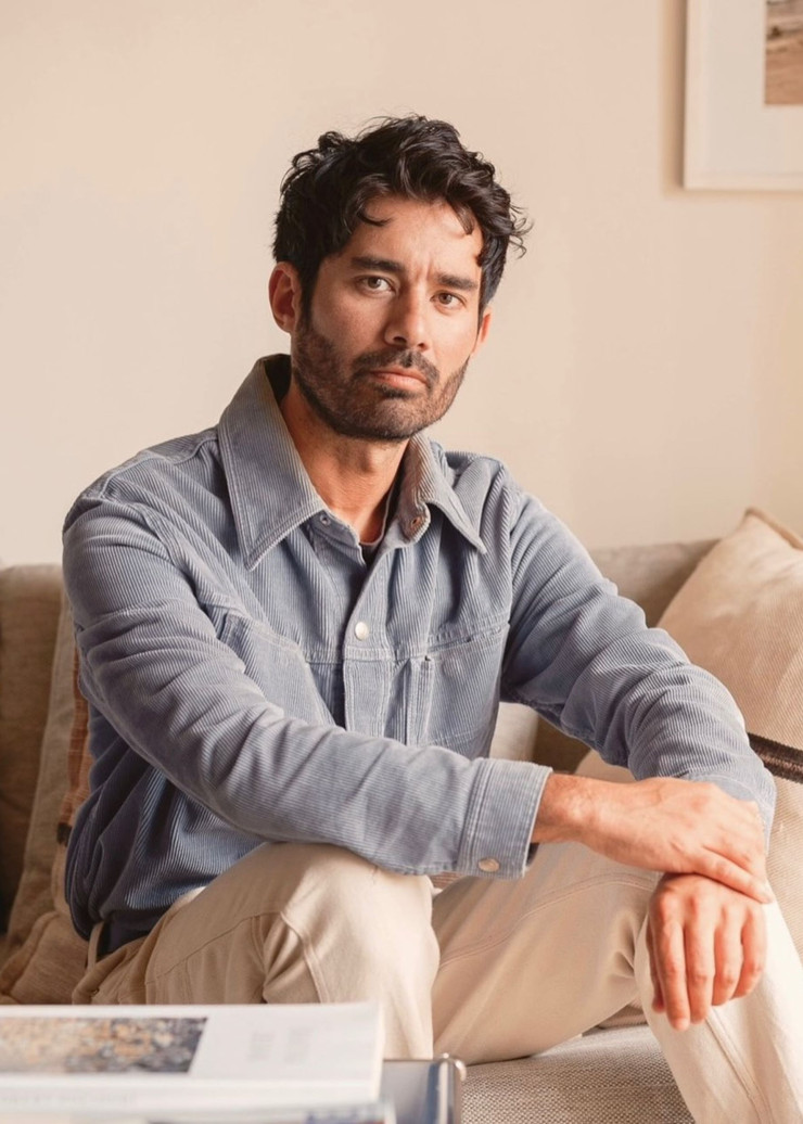 Portrait de l’architecte d’intérieur Mathieu Tran Nguyen.
