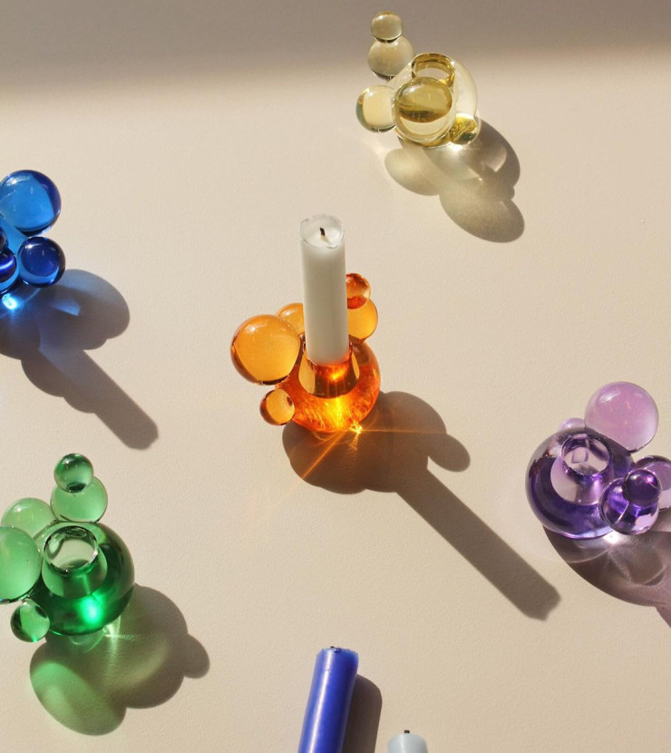Des bougeoirs en cristal façon bulles de savon.